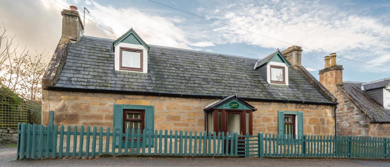 Luxury Cottage With Mountain View'S Cononbridge Exterior photo
